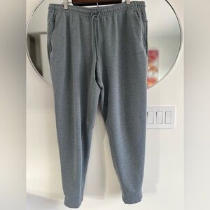 Nike Men’s Dri Fit Joggers Size L